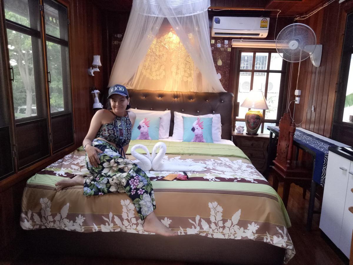 Ruenthip Homestay Bangkok Exterior foto